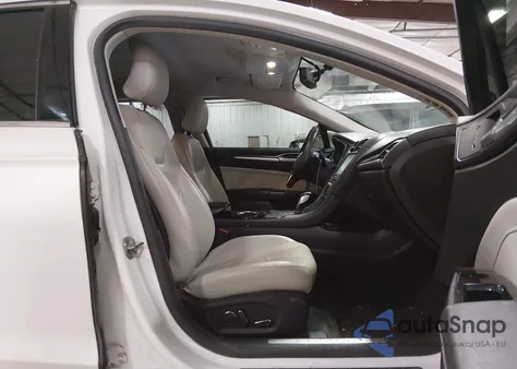 2015 Ford Fusion Titanium z USA, uszkodzony, nr VIN 3FA6P0K96FR310332